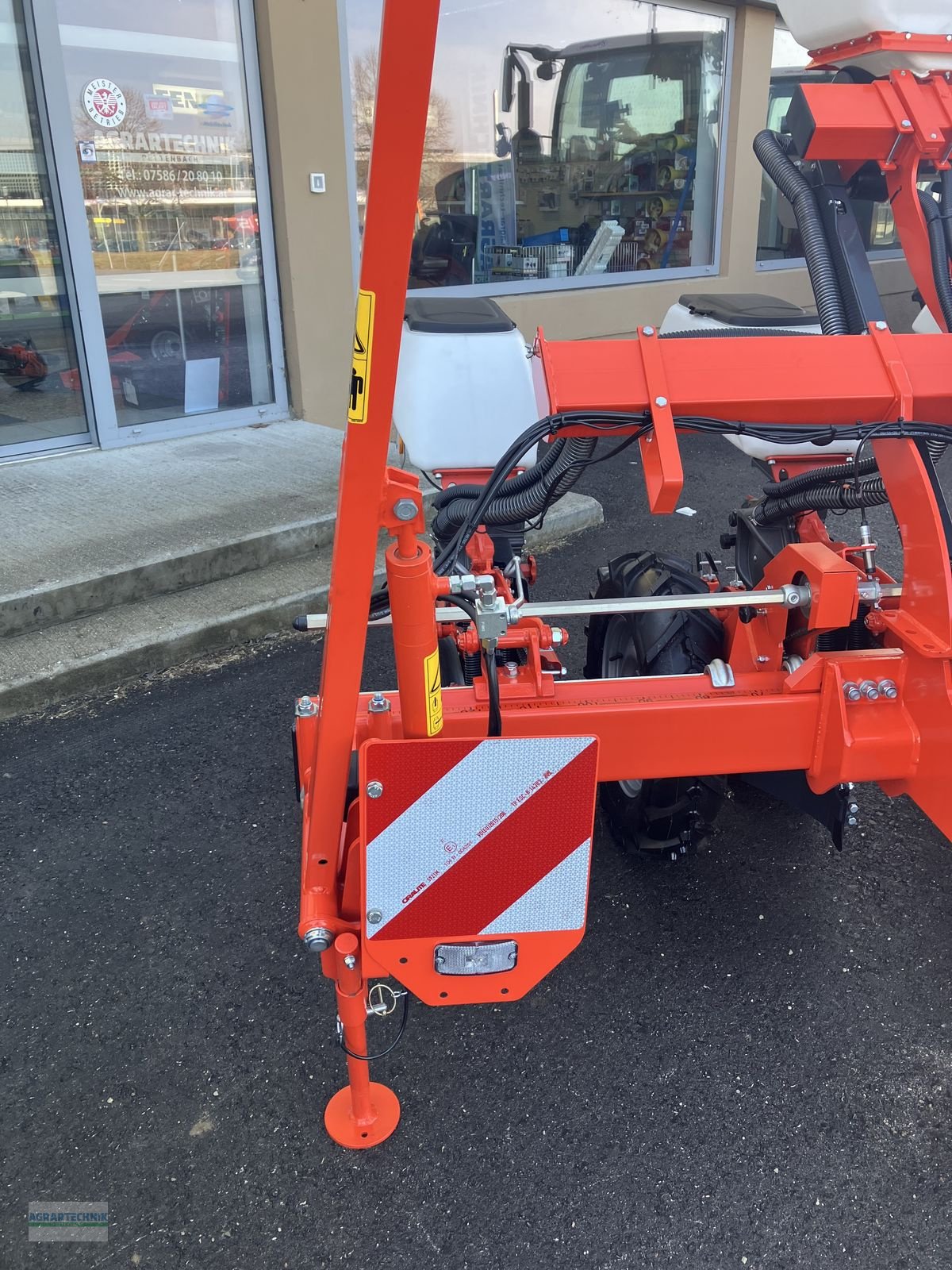 Einzelkornsägerät des Typs Kuhn KOSMA M 3M00, Neumaschine in Pettenbach (Bild 13)