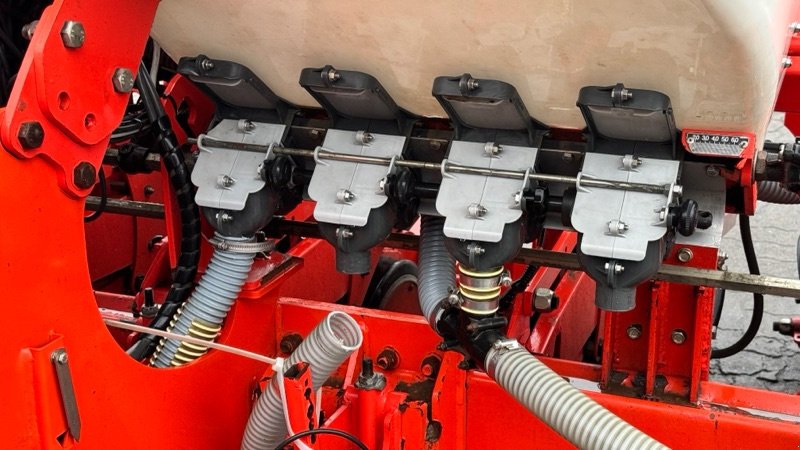 Einzelkornsägerät del tipo Kuhn Maxima 2 8-reihig starr 45 cm Raps/Mais, Gebrauchtmaschine In Neubrandenburg (Immagine 15)