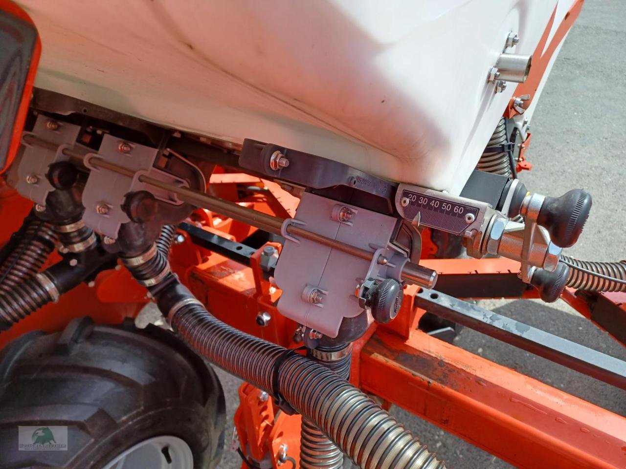 Einzelkornsägerät tipa Kuhn Maxima 3 RT E, Neumaschine u Münchberg (Slika 15)