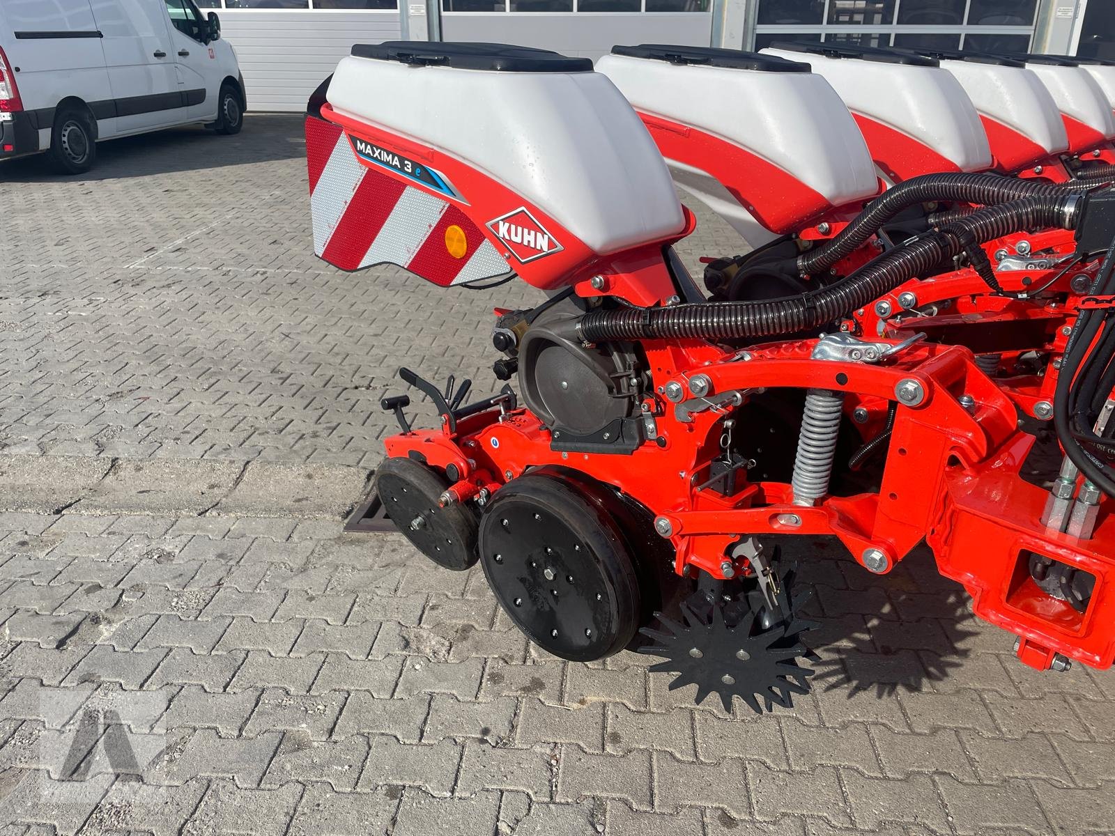 Einzelkornsägerät des Typs Kuhn Maxima 3 TIL e, Neumaschine in Eggenfelden (Bild 13)