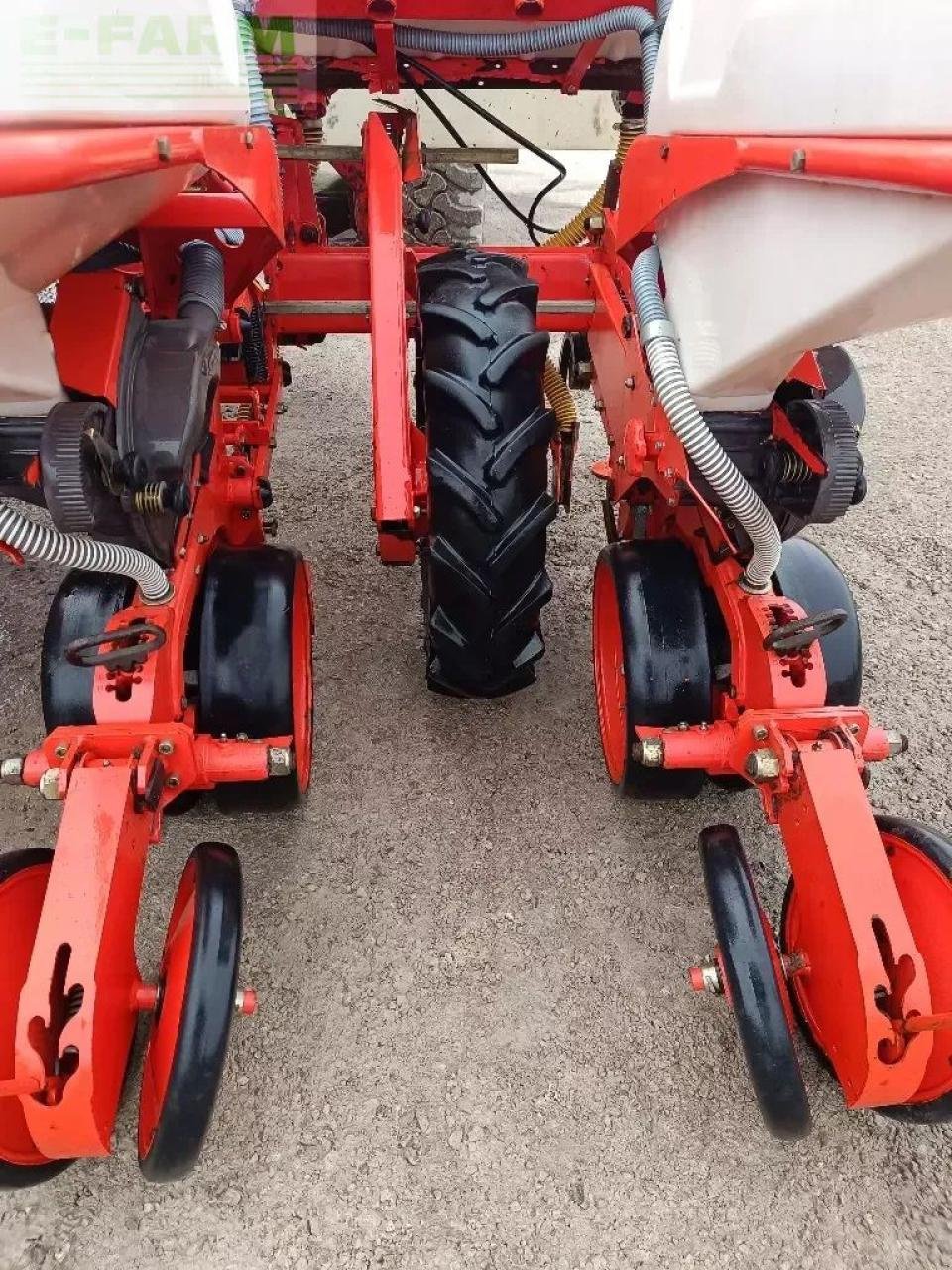 Einzelkornsägerät tip Kuhn maxima 4 rangs, Gebrauchtmaschine in CHAUVONCOURT (Poză 5)