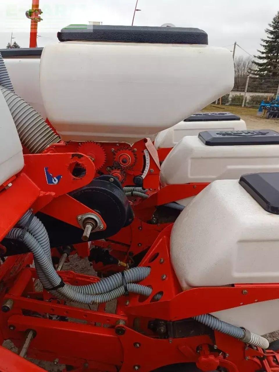 Einzelkornsägerät tip Kuhn maxima 4 rangs, Gebrauchtmaschine in CHAUVONCOURT (Poză 9)