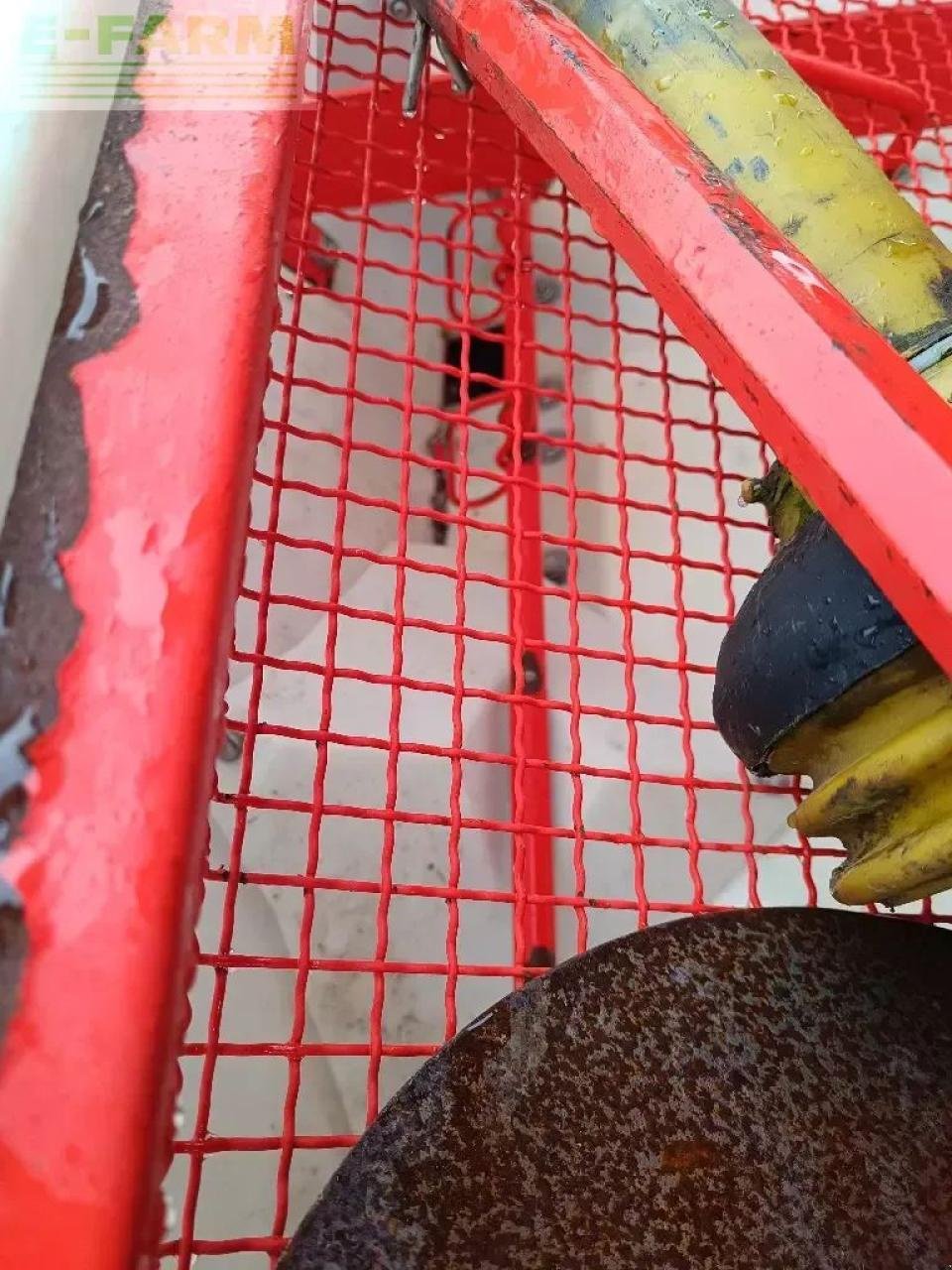 Einzelkornsägerät van het type Kuhn maxima 4 rangs, Gebrauchtmaschine in CHAUVONCOURT (Foto 7)