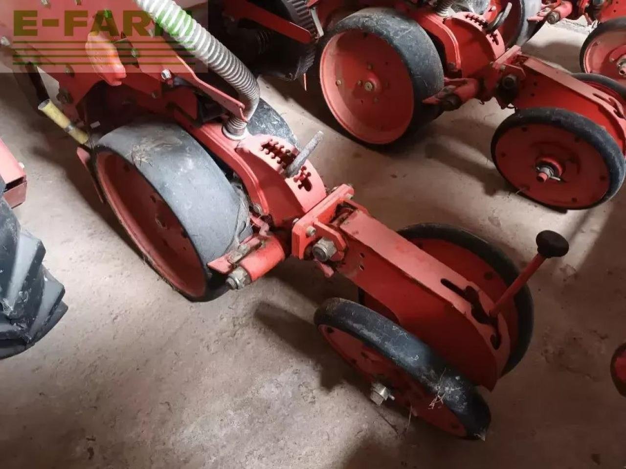 Einzelkornsägerät za tip Kuhn maxima 4 rangs, Gebrauchtmaschine u CHAUVONCOURT (Slika 2)