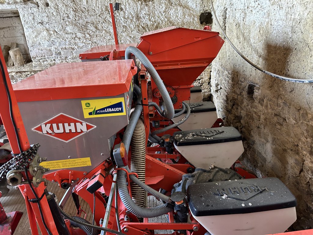 Einzelkornsägerät typu Kuhn PL junior, Gebrauchtmaschine v BRECEY (Obrázek 3)