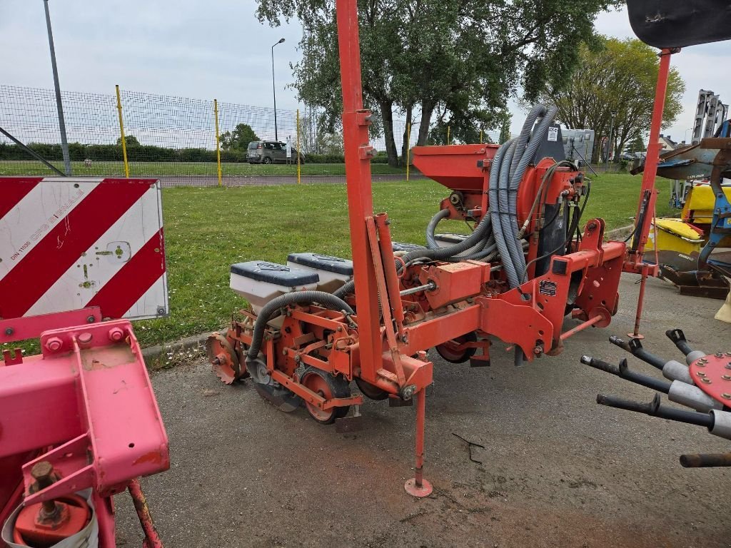 Einzelkornsägerät typu Kuhn PL JUNIOR, Gebrauchtmaschine v VALOGNES (Obrázek 11)