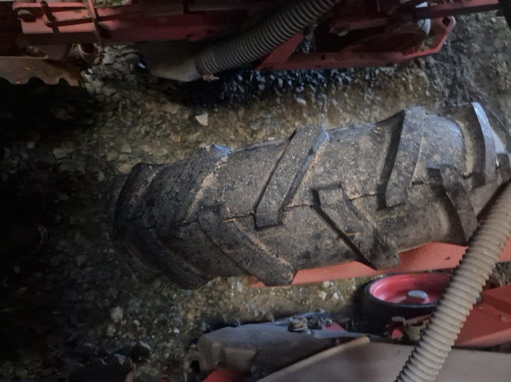 Einzelkornsägerät типа Kuhn PL JUNIOR, Gebrauchtmaschine в VALOGNES (Фотография 5)