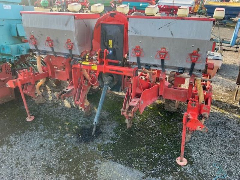 Einzelkornsägerät of the type Kuhn PL JUNIOR, Gebrauchtmaschine in les hayons (Picture 1)