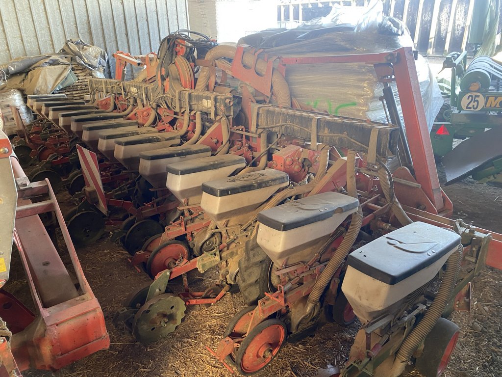 Einzelkornsägerät tip Kuhn PLANTER 14 RANGS, Gebrauchtmaschine in CHEVILLON  (MAIZEROY) (Poză 2)