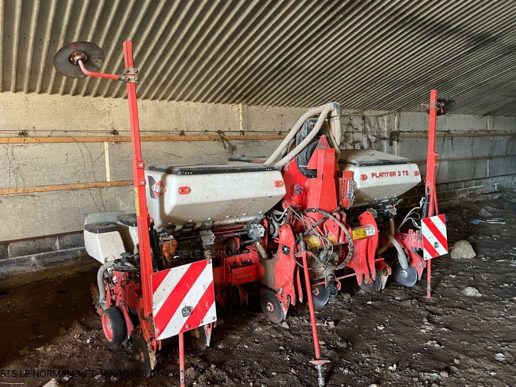 Einzelkornsägerät typu Kuhn PLANTER 3, Gebrauchtmaschine w MALESTROIT (Zdjęcie 1)