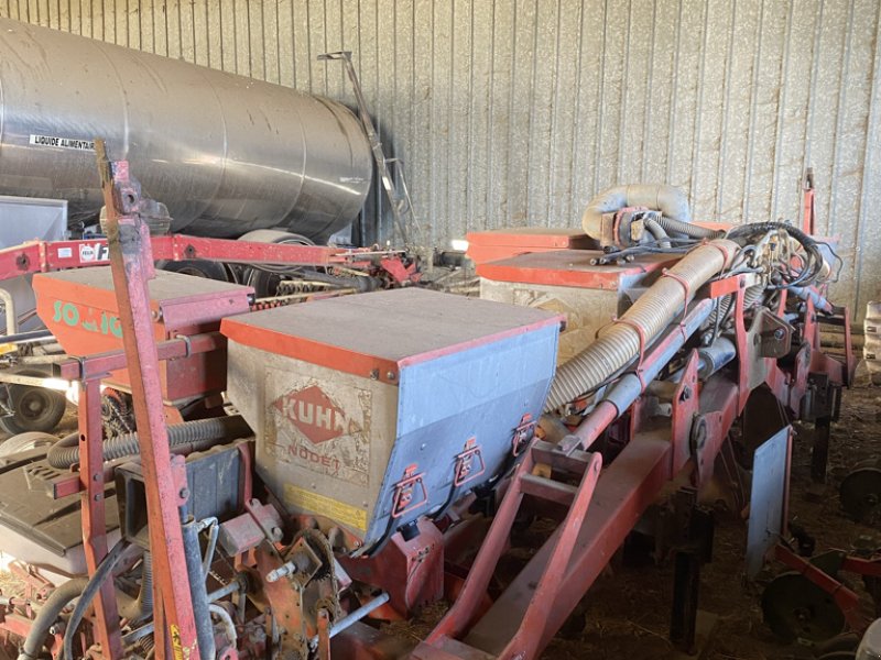 Einzelkornsägerät vrste Kuhn PLANTER II 8 RANGS, Gebrauchtmaschine v CHEVILLON  (MAIZEROY)