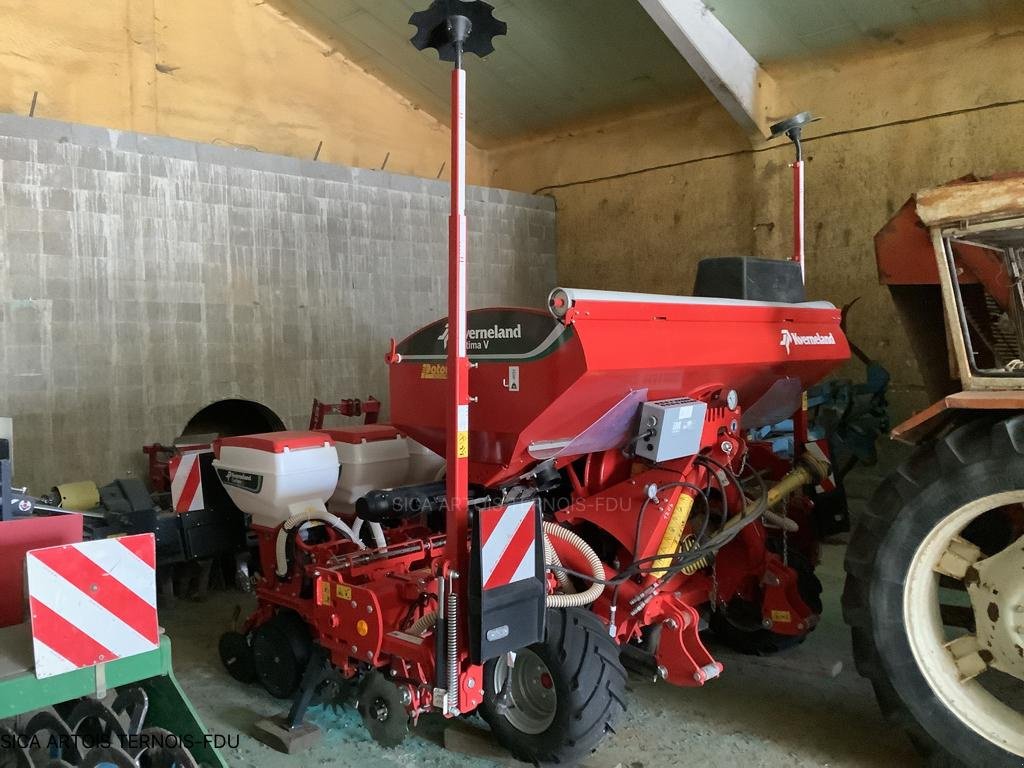 Einzelkornsägerät of the type Kverneland 6RGS, Gebrauchtmaschine in HERLIN LE SEC (Picture 1)