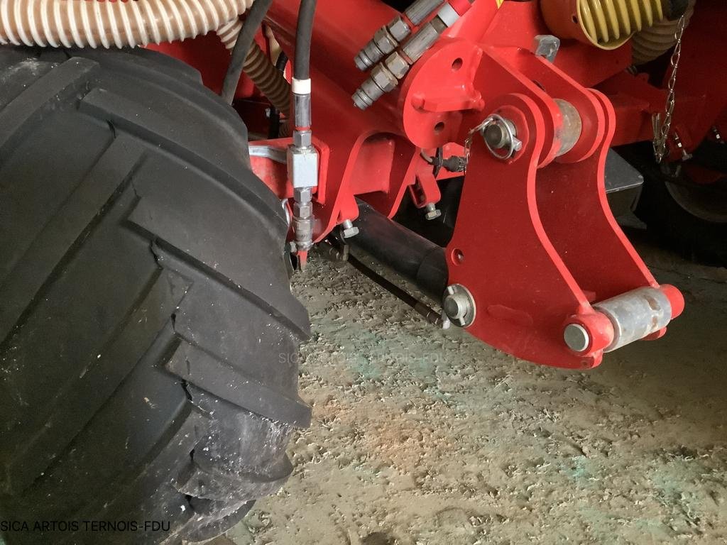 Einzelkornsägerät of the type Kverneland 6RGS, Gebrauchtmaschine in HERLIN LE SEC (Picture 7)