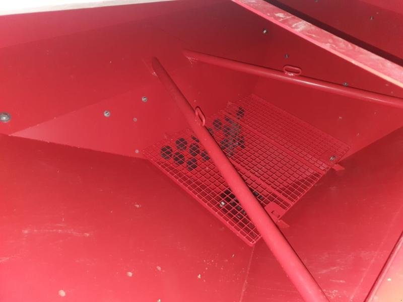 Einzelkornsägerät of the type Kverneland DF1, Gebrauchtmaschine in BRAY en Val (Picture 4)