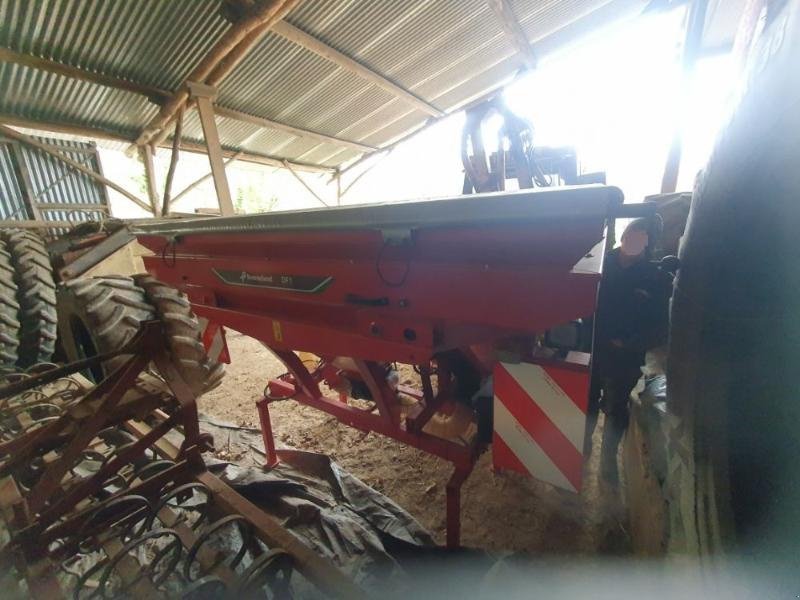 Einzelkornsägerät of the type Kverneland DF1, Gebrauchtmaschine in BRAY en Val (Picture 3)