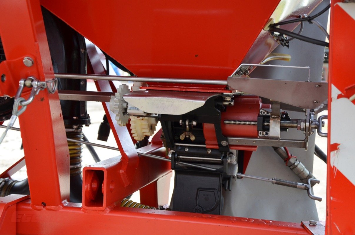 Einzelkornsägerät des Typs Kverneland Optima 6,00m HD e-drive II, Gebrauchtmaschine in Suhlendorf (Bild 29)