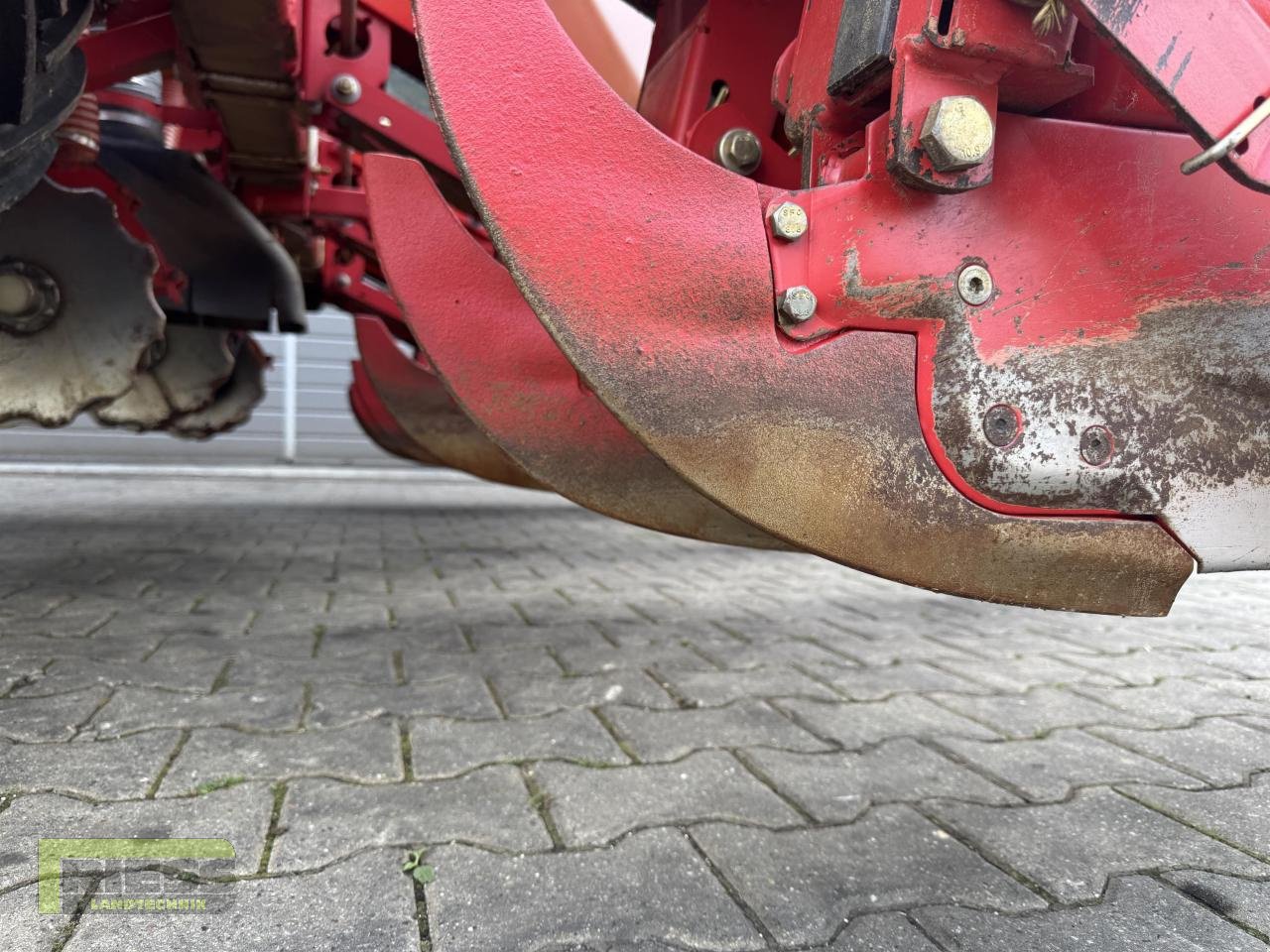 Einzelkornsägerät des Typs Kverneland OPTIMA 6 Reihig + Dünger  nur 350 HA, Gebrauchtmaschine in Homberg/Ohm - Maulbach (Bild 10)