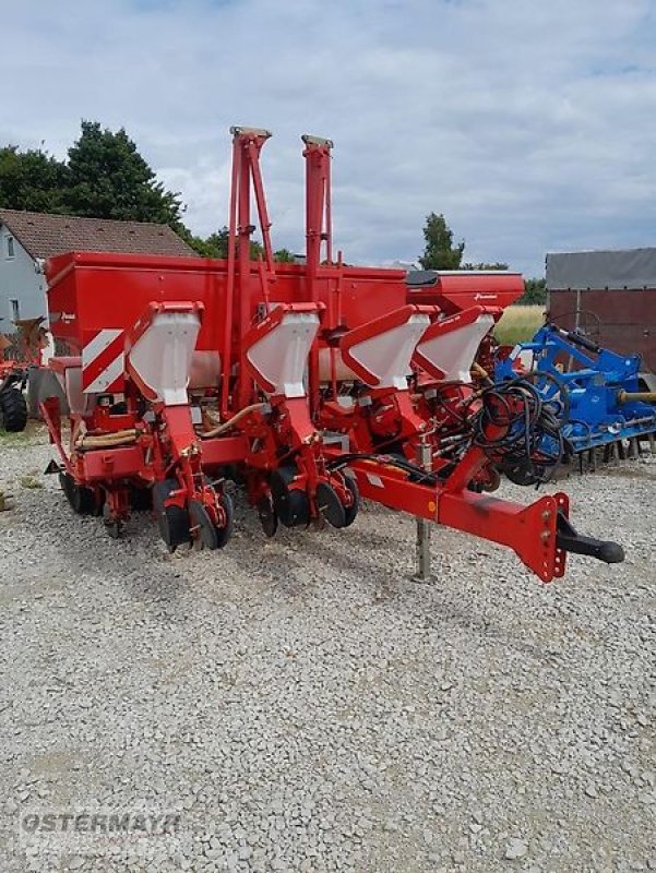 Einzelkornsägerät des Typs Kverneland Optima HD e-drive 8 Reihig, Gebrauchtmaschine in Rohr i .NB (Bild 2)