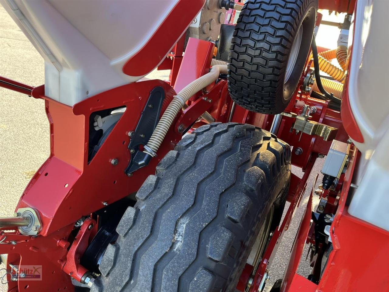 Einzelkornsägerät του τύπου Kverneland Optima HD e-Drive mit Section Control und Düngeeinrichtung, 8-reihig, 75 cm Abstand, Gebrauchtmaschine σε Schierling (Φωτογραφία 8)