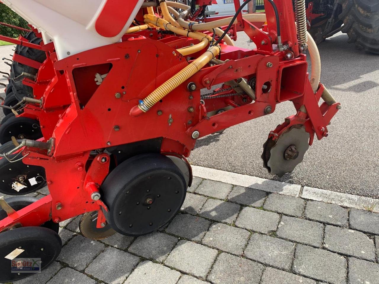 Einzelkornsägerät typu Kverneland Optima HD, mechanischer Antrieb, Reihendüngerstreuer, Visio - Säüberwachung, Baujahr 2007, Gebrauchtmaschine v Schierling (Obrázek 8)