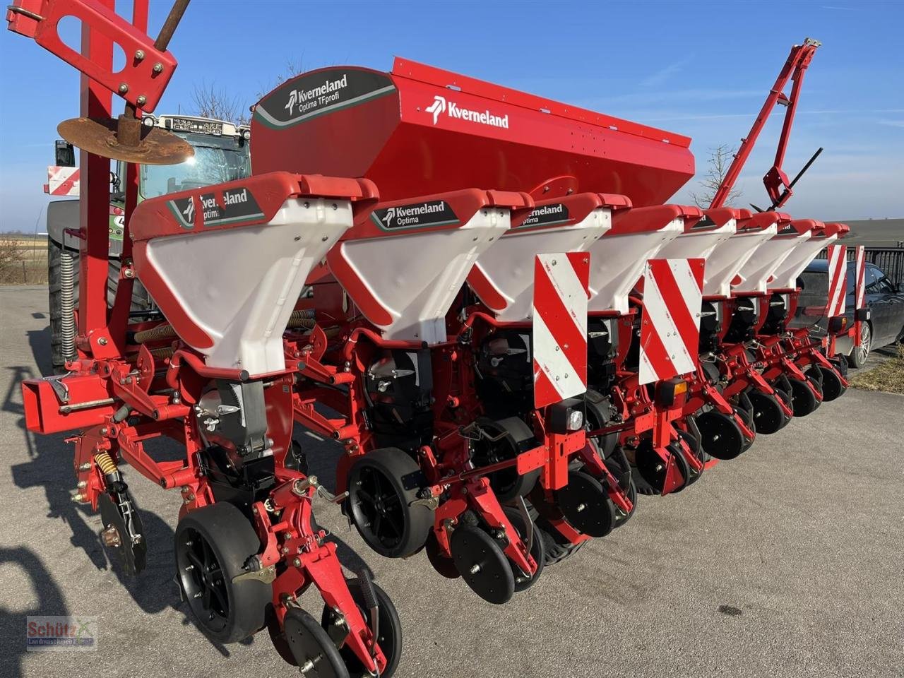Einzelkornsägerät des Typs Kverneland Optima TF Profi 2, 8-reihig, mechanischer Antrieb, Düngeeinrichtung, 75 cm Reihenabstand, Gebrauchtmaschine in Schierling (Bild 3)