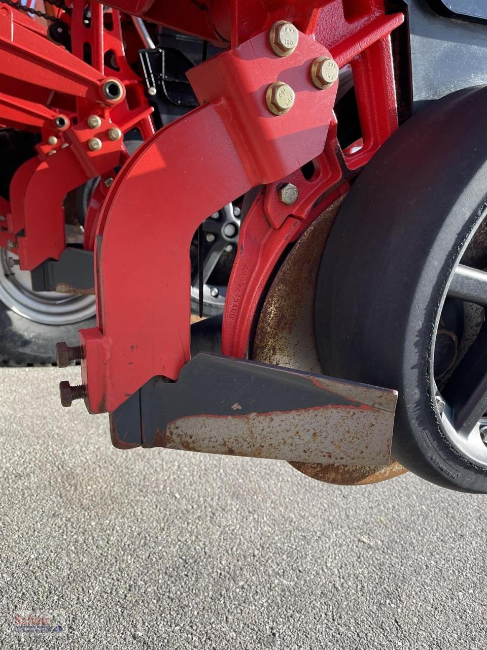 Einzelkornsägerät des Typs Kverneland Optima TF Profi 2, 8-reihig, mechanischer Antrieb, Düngeeinrichtung, 75 cm Reihenabstand, Gebrauchtmaschine in Schierling (Bild 9)