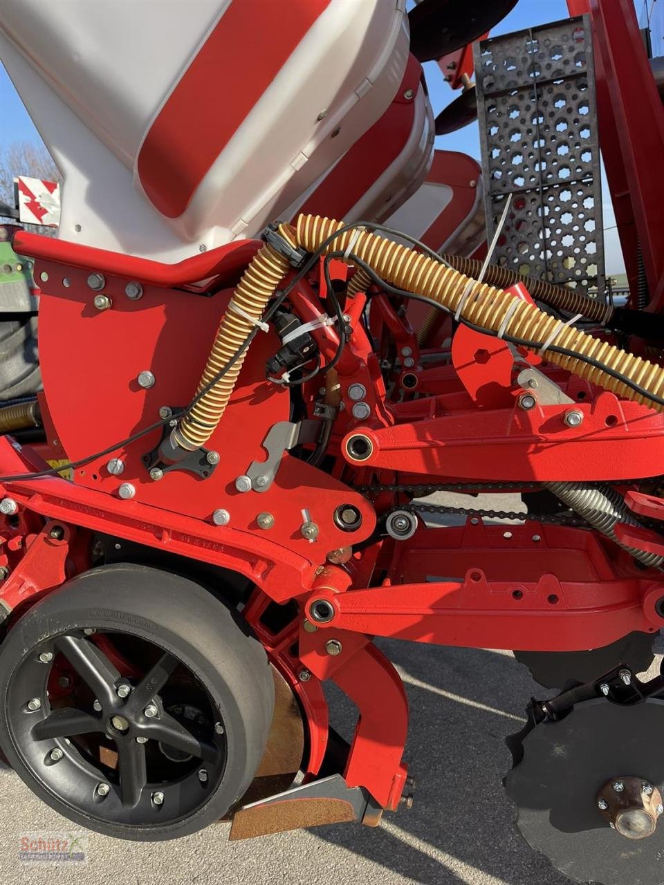 Einzelkornsägerät des Typs Kverneland Optima TF Profi 2, 8-reihig, mechanischer Antrieb, Düngeeinrichtung, 75 cm Reihenabstand, Gebrauchtmaschine in Schierling (Bild 12)