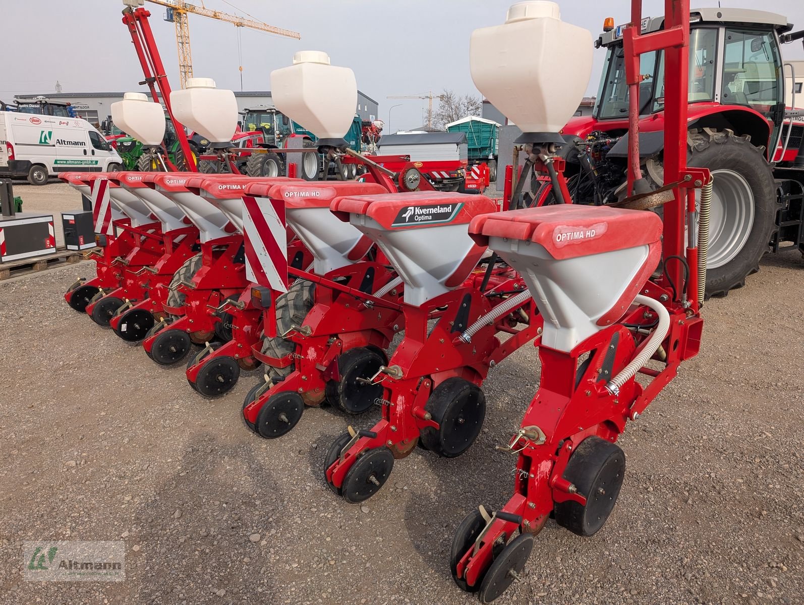 Einzelkornsägerät des Typs Kverneland Optima TF profi 8reihig, Mikrogranulatstreuer, Gebrauchtmaschine in Lanzenkirchen (Bild 2)
