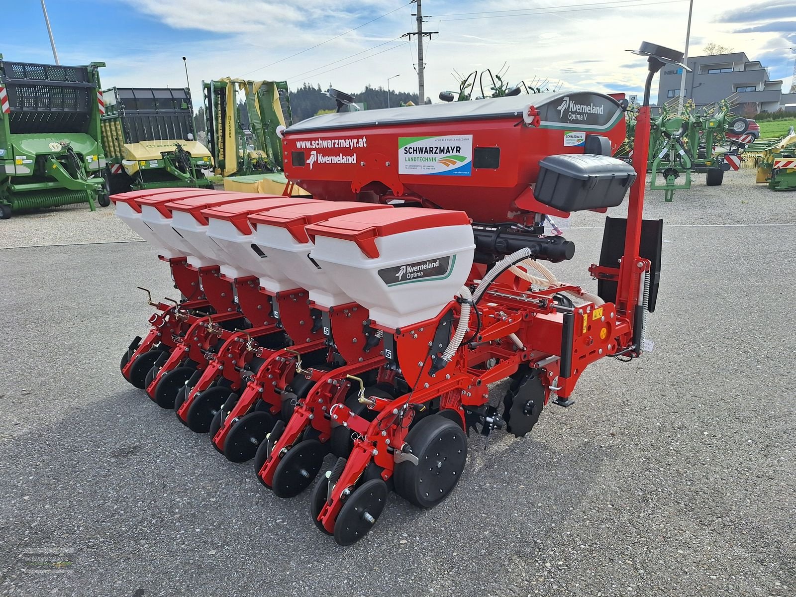 Einzelkornsägerät des Typs Kverneland Optima V 6-RHG, Neumaschine in Gampern (Bild 3)