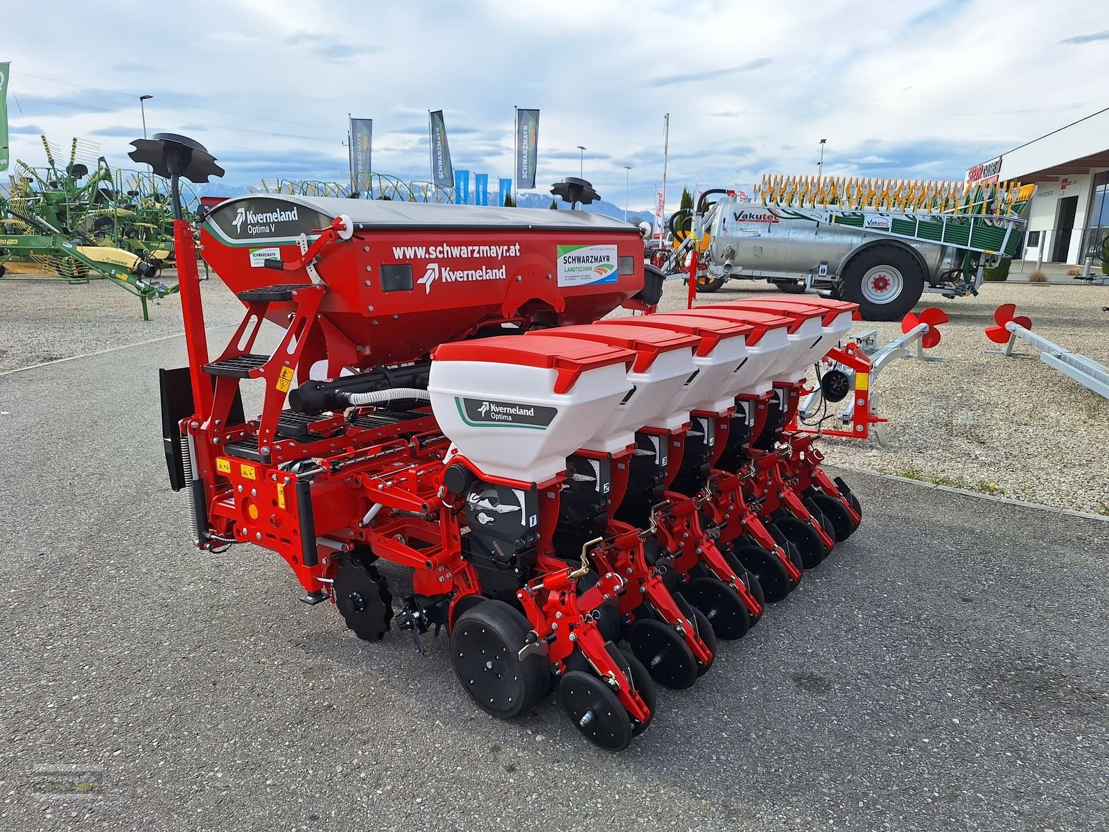 Einzelkornsägerät des Typs Kverneland Optima V 6-RHG, Neumaschine in Gampern (Bild 4)