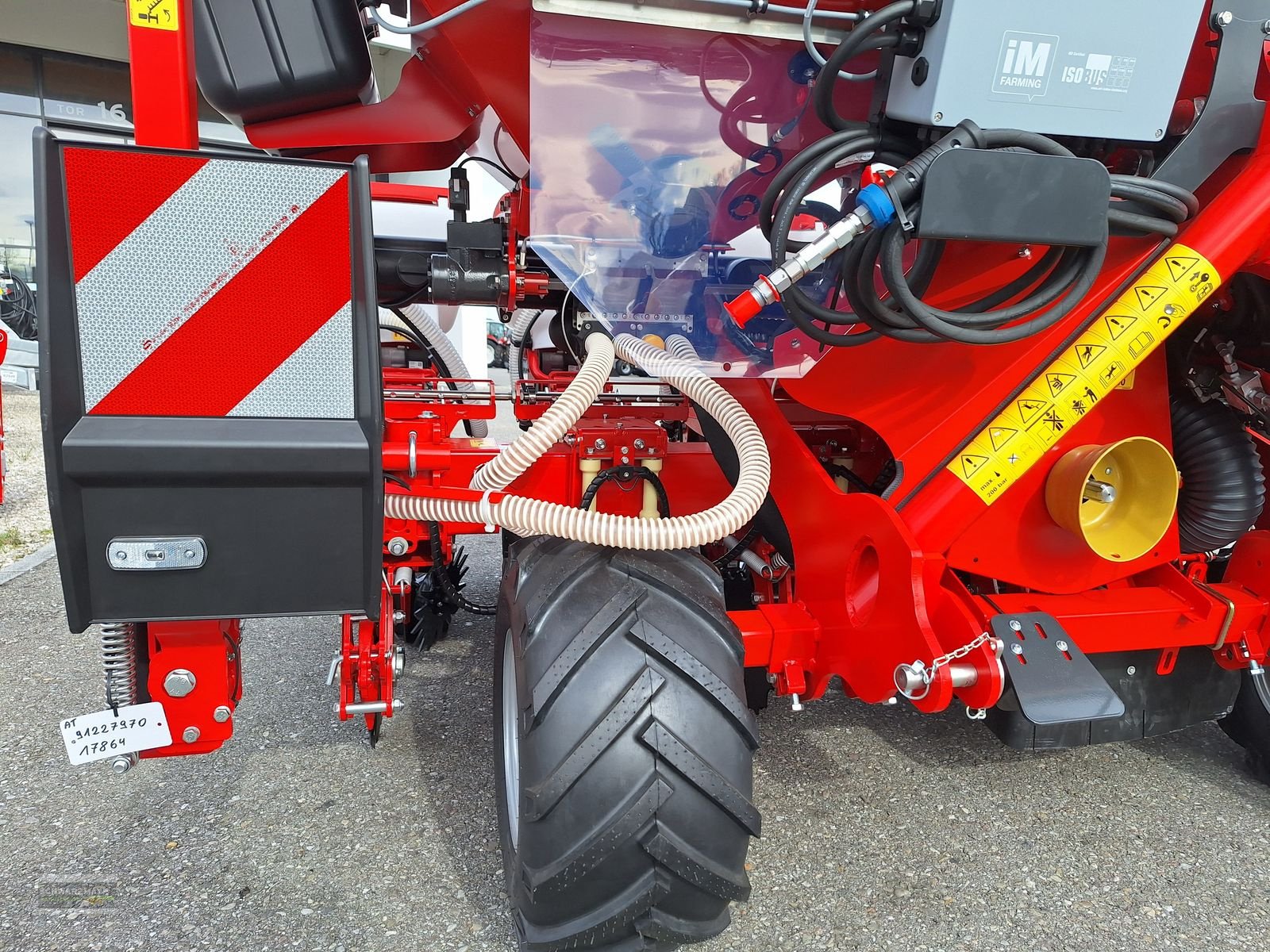 Einzelkornsägerät des Typs Kverneland Optima V 6-RHG, Neumaschine in Gampern (Bild 8)