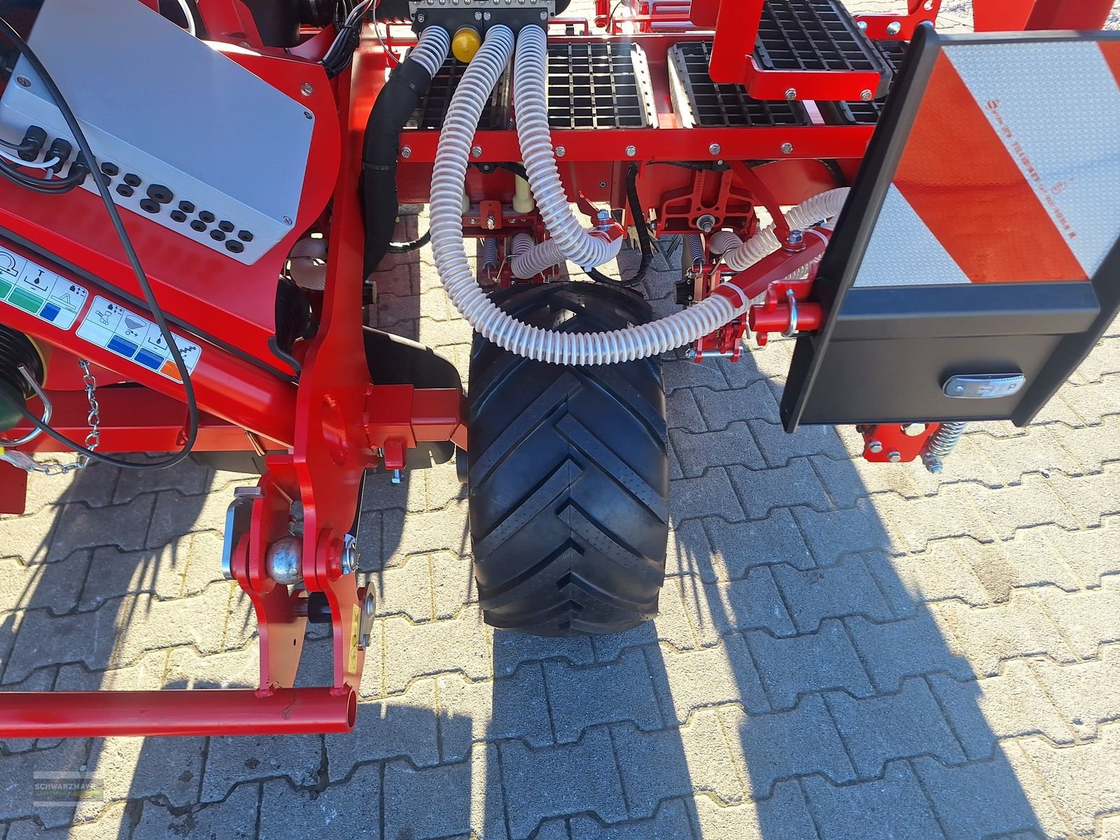 Einzelkornsägerät typu Kverneland Optima V 6-RHG, Neumaschine w Gampern (Zdjęcie 11)