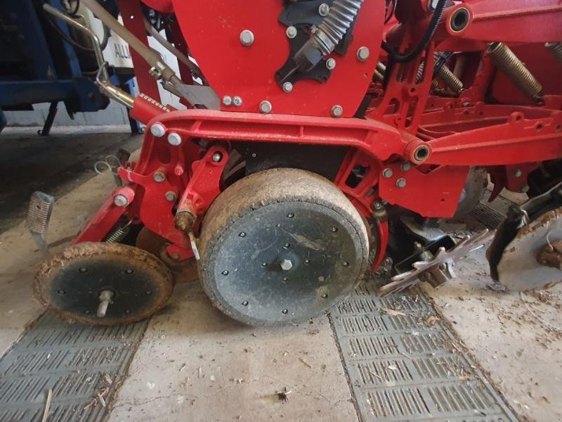 Einzelkornsägerät of the type Kverneland OPTIMA V E-DRIVE, Gebrauchtmaschine in BRAY en Val (Picture 8)