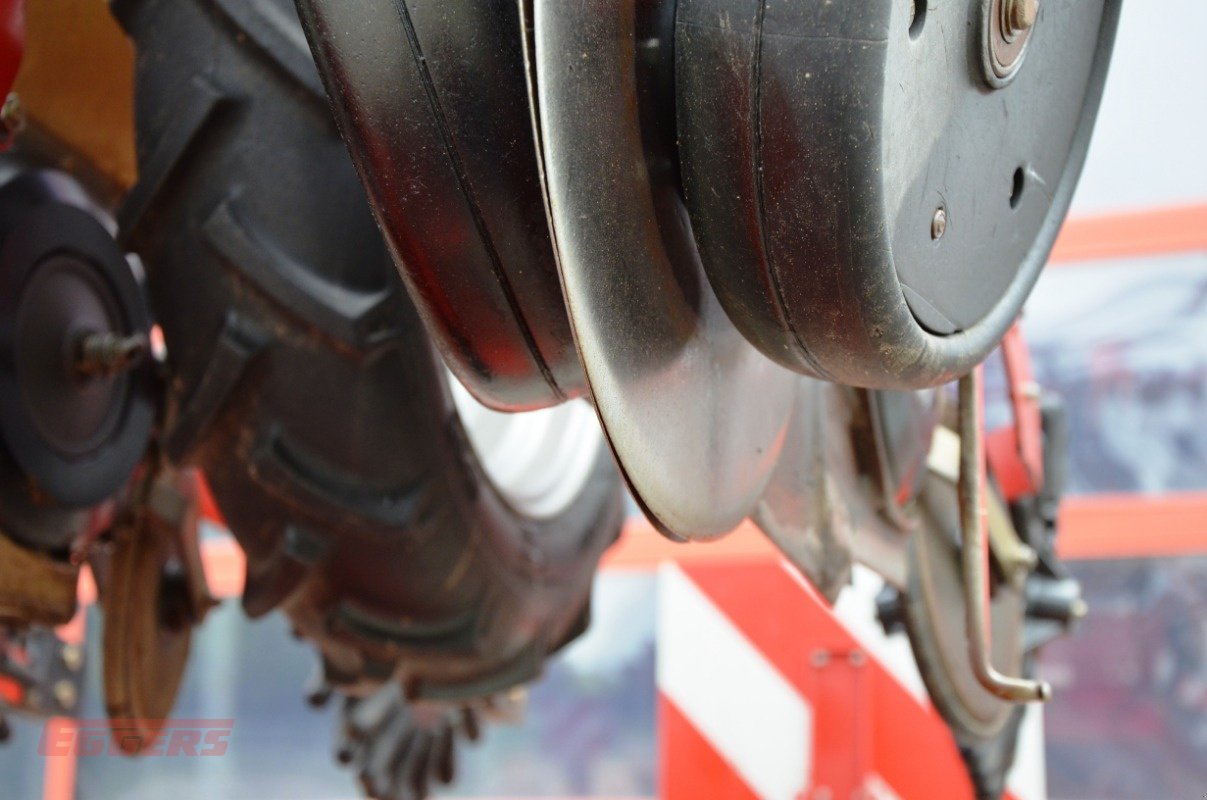 Einzelkornsägerät typu Kverneland Unicorn Synchrodrive 18-reihig, Gebrauchtmaschine v Suhlendorf (Obrázek 17)