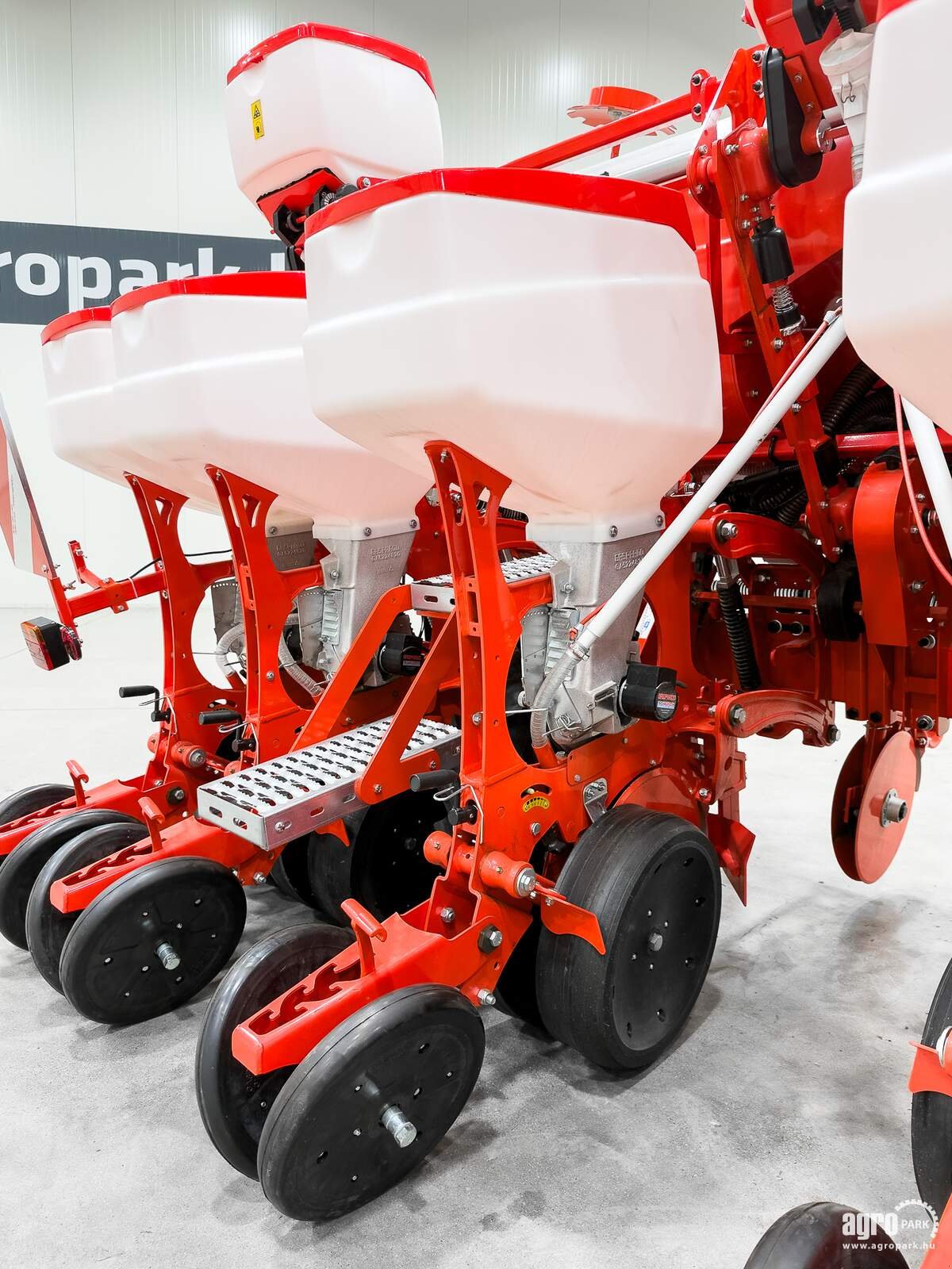 Einzelkornsägerät tip Maschio MTE Isotronic UNUSED 6-row ISOBUS precision seed drill with mechanical microgranulate dispenser, Gebrauchtmaschine in Csengele (Poză 23)