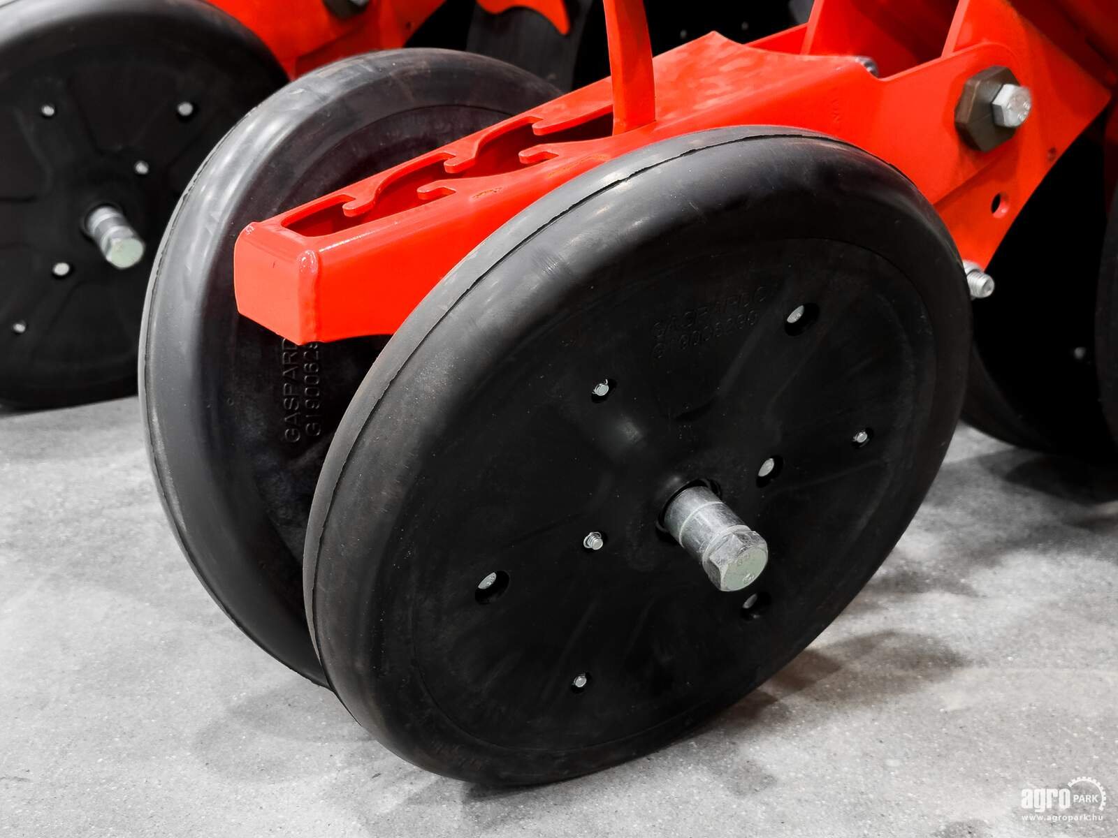 Einzelkornsägerät tip Maschio MTE Isotronic UNUSED 6-row ISOBUS precision seed drill with mechanical microgranulate dispenser, Gebrauchtmaschine in Csengele (Poză 29)