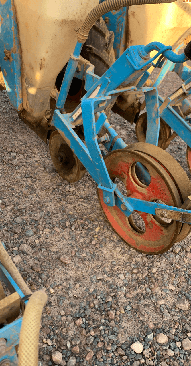 Einzelkornsägerät of the type Monosem 12 RANGS-45CM, Gebrauchtmaschine in CINTHEAUX (Picture 8)