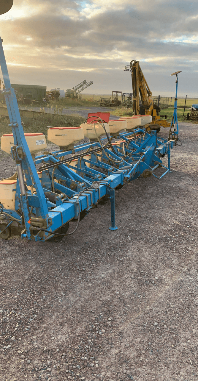 Einzelkornsägerät of the type Monosem 12 RANGS-45CM, Gebrauchtmaschine in CINTHEAUX (Picture 4)