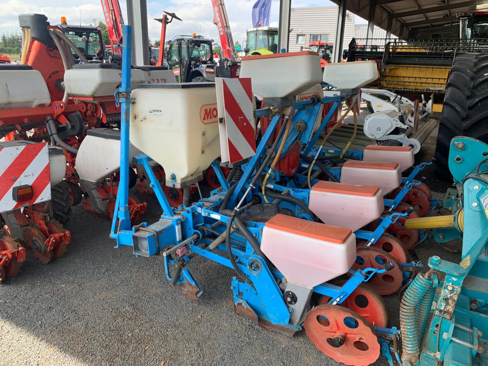 Einzelkornsägerät tip Monosem 4 RANGS, Gebrauchtmaschine in CONDE SUR VIRE (Poză 2)