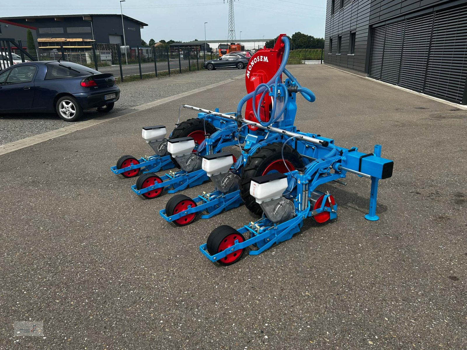 Einzelkornsägerät of the type Monosem MSC, Neumaschine in Mahlberg-Orschweier (Picture 3)