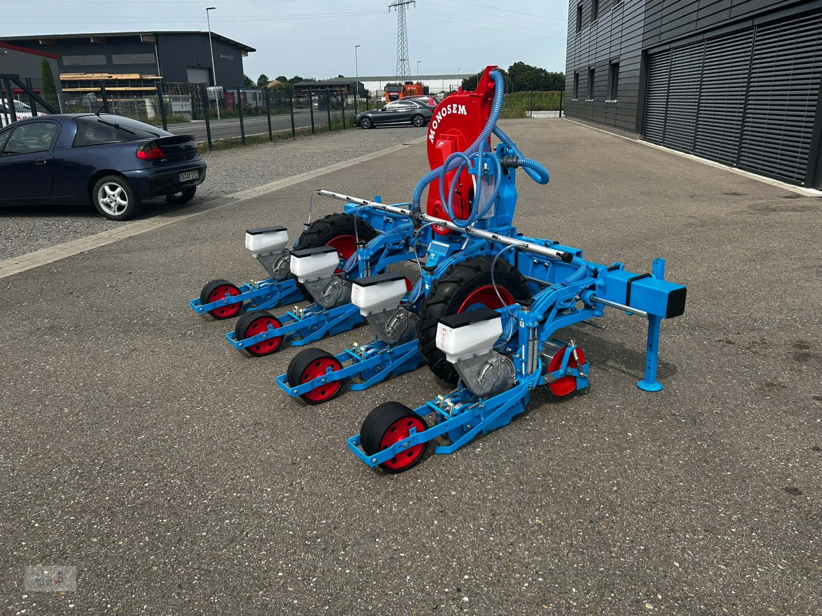 Einzelkornsägerät of the type Monosem MSC, Neumaschine in Mahlberg-Orschweier (Picture 7)