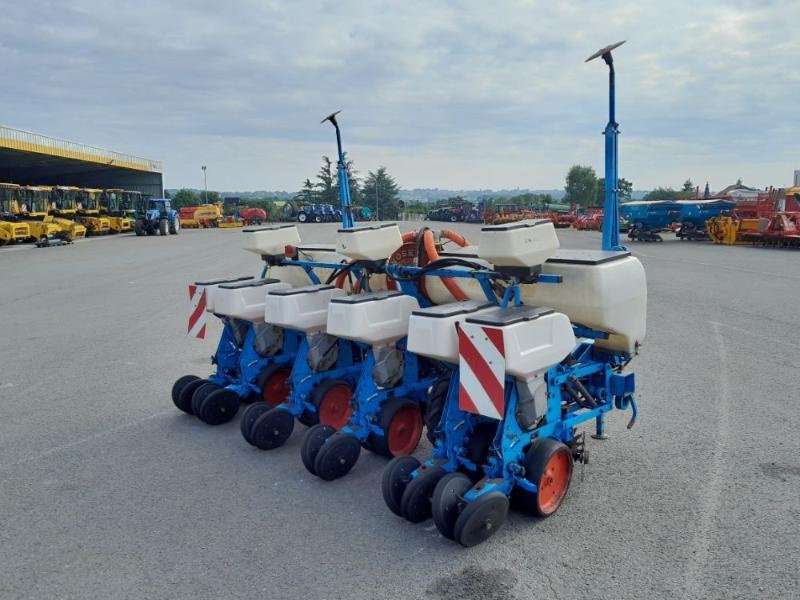 Einzelkornsägerät del tipo Monosem NG+, Gebrauchtmaschine en ANTIGNY (Imagen 4)