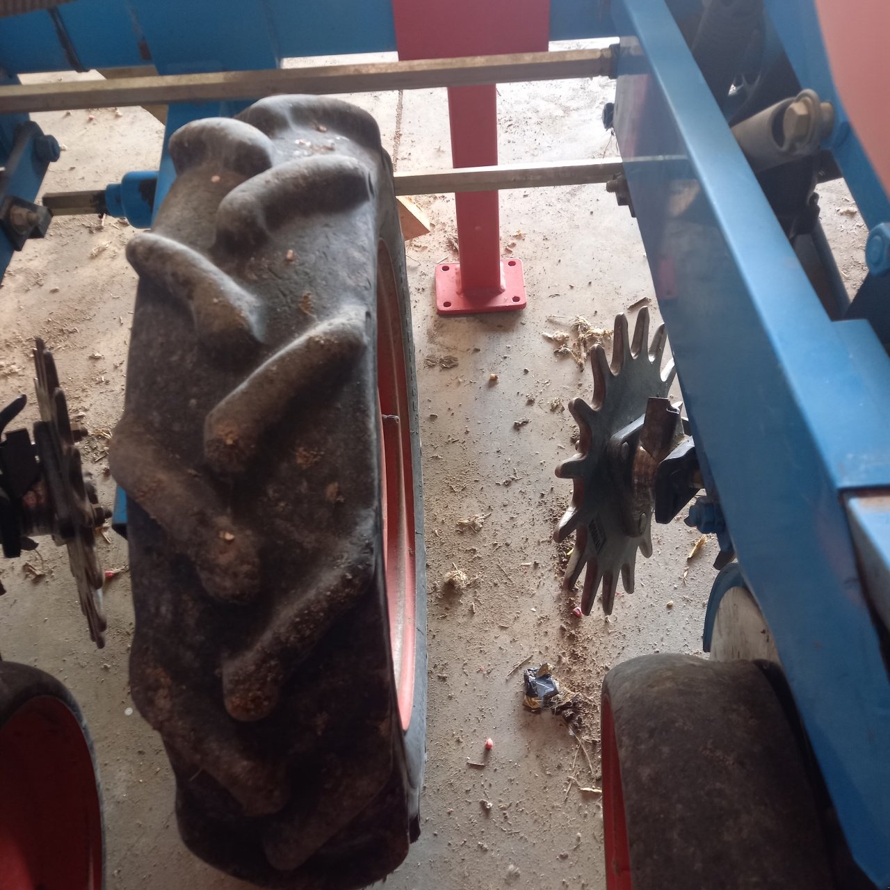 Einzelkornsägerät tip Monosem NG+, Gebrauchtmaschine in SAINT-HILAIRE-EN-PUISEAUX (Poză 5)