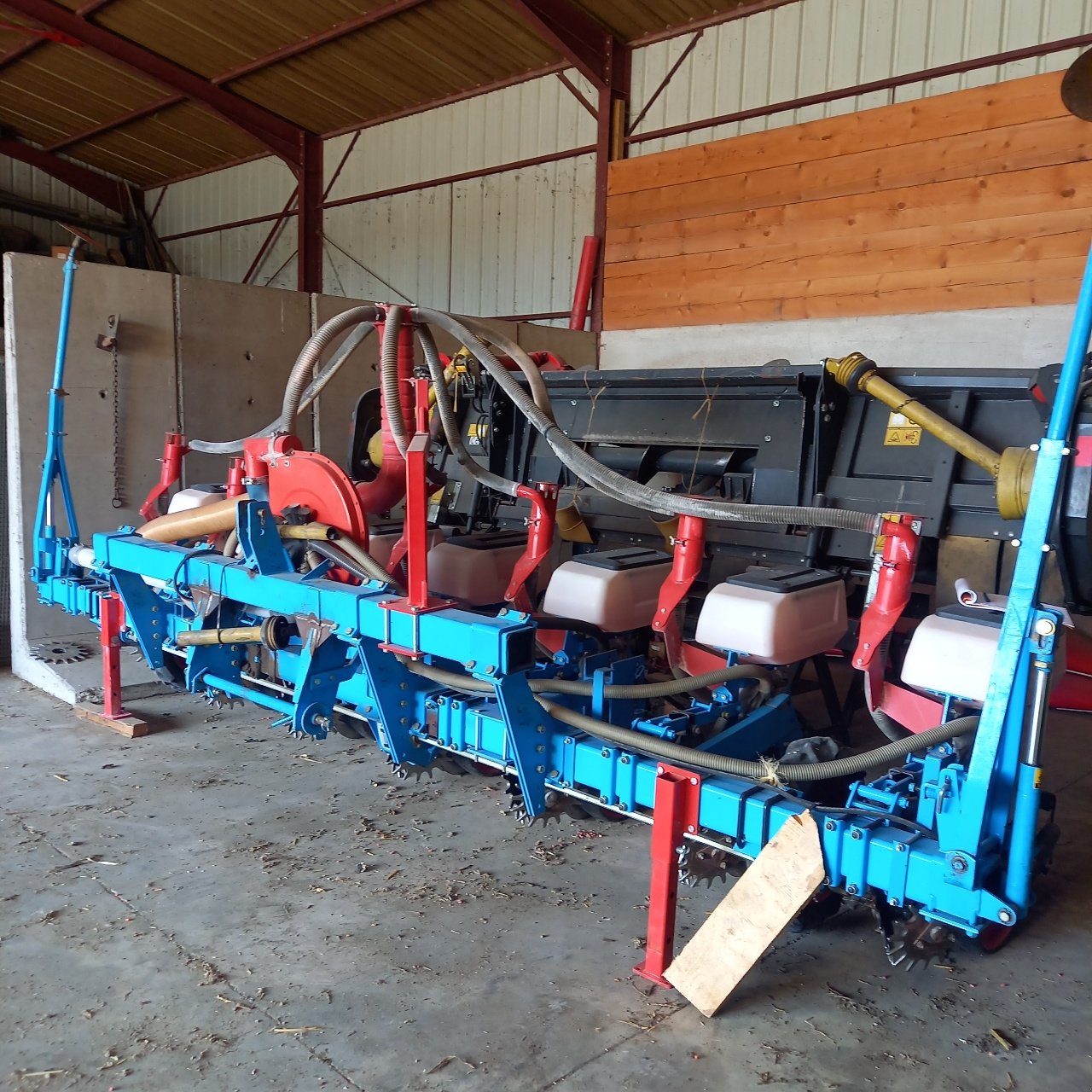 Einzelkornsägerät tip Monosem NG+, Gebrauchtmaschine in SAINT-HILAIRE-EN-PUISEAUX (Poză 1)