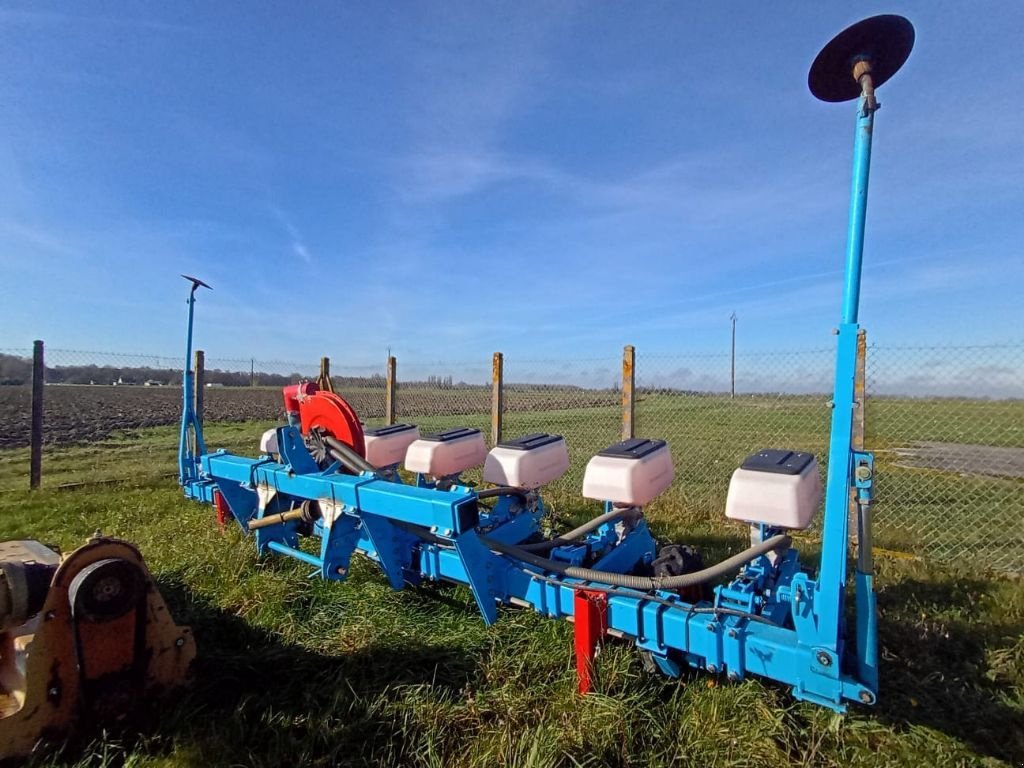 Einzelkornsägerät vrste Monosem NG+, Gebrauchtmaschine v SAINT-HILAIRE-EN-PUISEAUX (Slika 1)