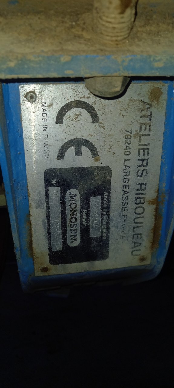 Einzelkornsägerät του τύπου Monosem NG +, Gebrauchtmaschine σε SAINT-HILAIRE-EN-PUISEAUX (Φωτογραφία 5)