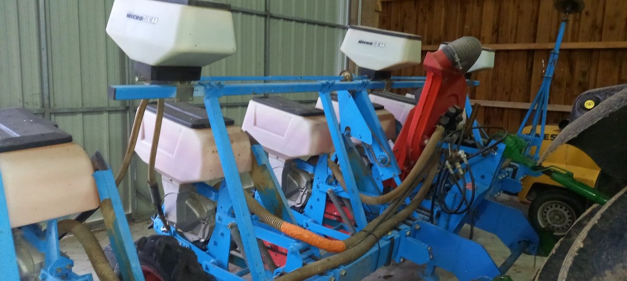 Einzelkornsägerät του τύπου Monosem NG +, Gebrauchtmaschine σε SAINT-HILAIRE-EN-PUISEAUX (Φωτογραφία 3)