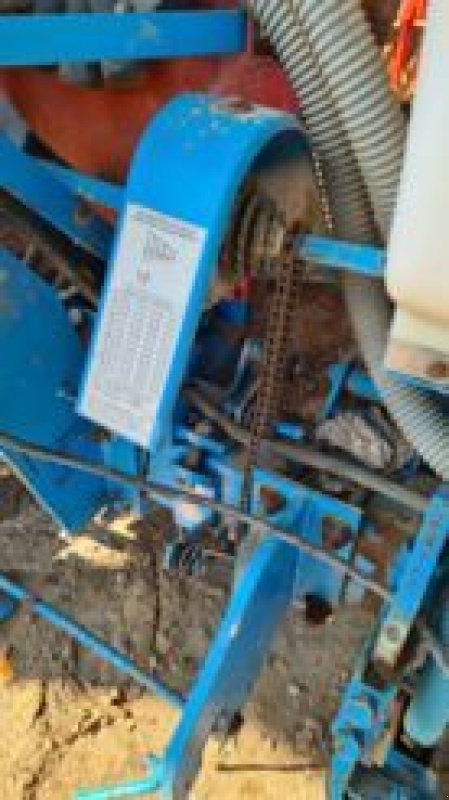 Einzelkornsägerät tip Monosem NG+, Gebrauchtmaschine in CIVENS (Poză 9)