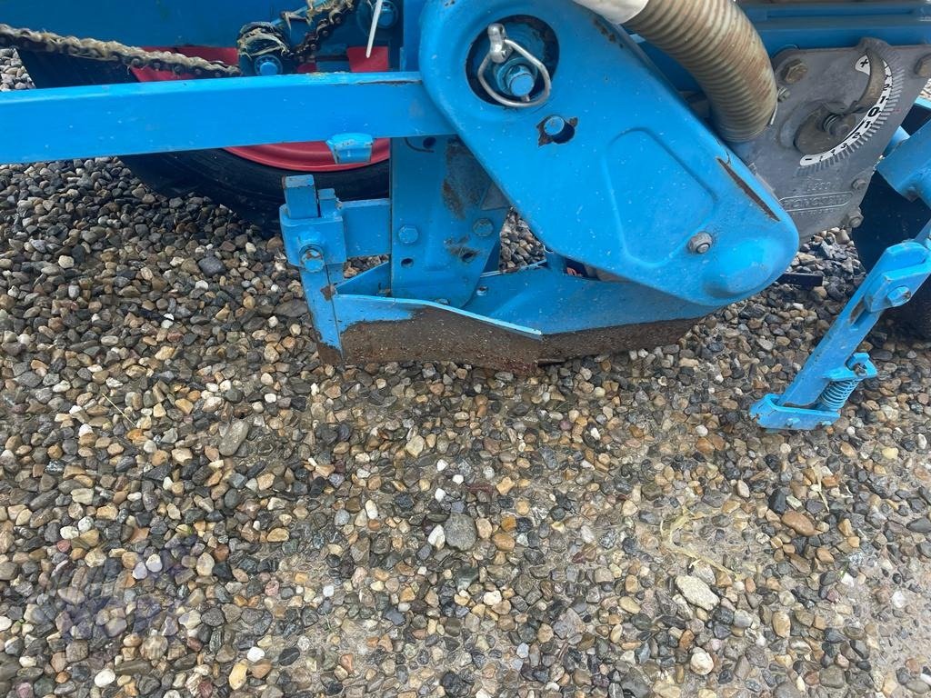 Einzelkornsägerät tipa Monosem NG 4-reihig 50-75 cm möglich Düngerstreuer, Gebrauchtmaschine u Schutterzell (Slika 1)