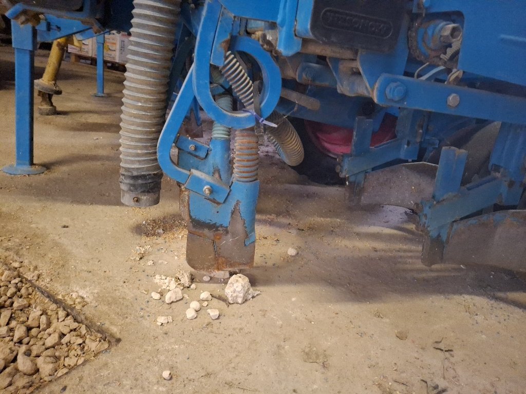 Einzelkornsägerät του τύπου Monosem NG +  6 RANGS FERTI, Gebrauchtmaschine σε BRAS SUR MEUSE (Φωτογραφία 9)